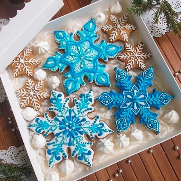Cookie Cutters Snowflakes 5 Different Styles and 5 Nesting Pieces #2 - Picture 3 of 16